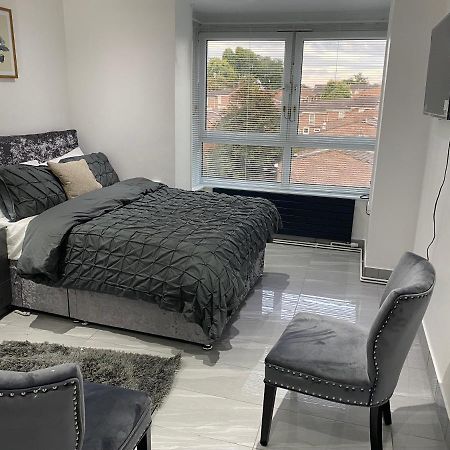 Luxurious 2-Bed Apartment In Woolwich London Eksteriør billede