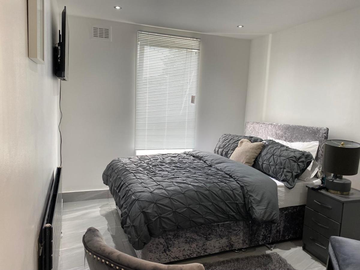Luxurious 2-Bed Apartment In Woolwich London Eksteriør billede