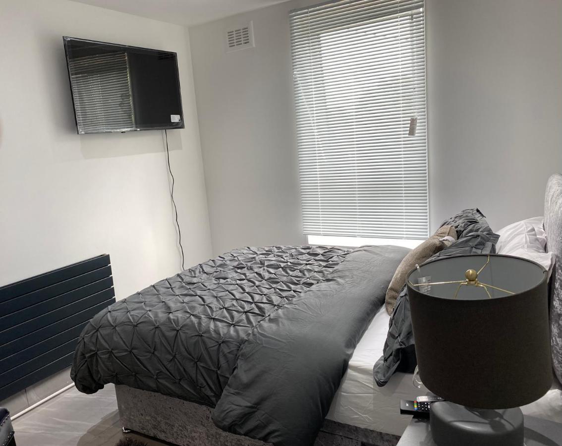 Luxurious 2-Bed Apartment In Woolwich London Eksteriør billede