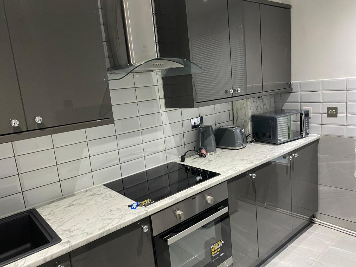 Luxurious 2-Bed Apartment In Woolwich London Eksteriør billede