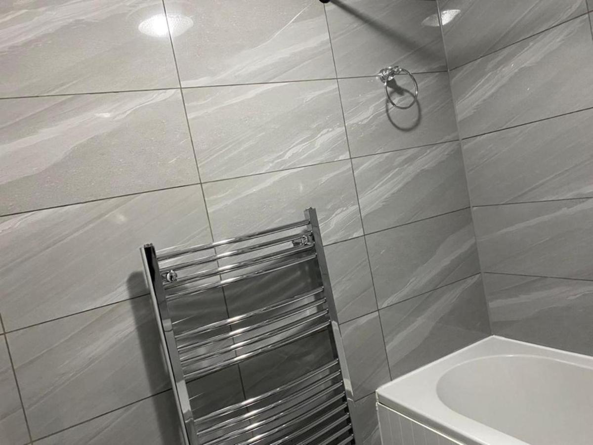 Luxurious 2-Bed Apartment In Woolwich London Eksteriør billede